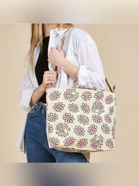 Baggu x keith haring Flower Horizontal Zip Duck Bag